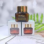 کرم دور چشم